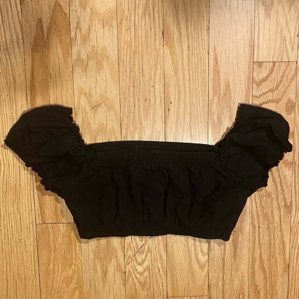 Black Crop Top w/ Cap Sleeves - Brandy Melville (John Galt)